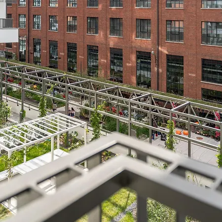 Doki Lifestyle & Food Hall By Lion Apartments Gdansk Exterior photo